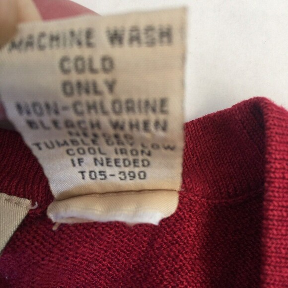 Apostrophe Cardigan Red 3/4 Sleeves Vintage Made in HK Acrylic Nylon Size Large - Picture 4 of 11